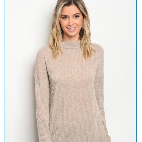 Taupe Light Weight Ribbed Top NWT - Picture 2 of 8